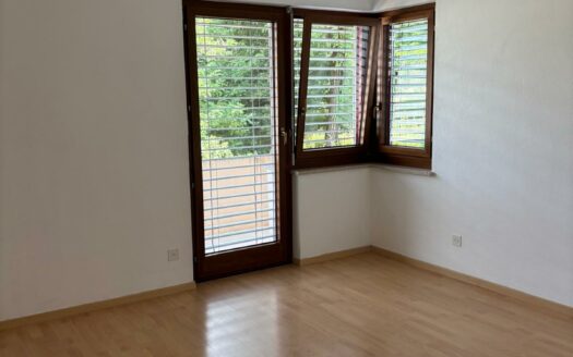 Appartamento di 3.5 locali con ampio giardino – Vezia