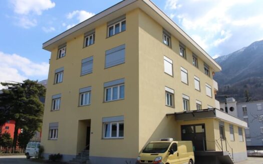 CADENAZZO – AFFITTASI AMPIO 4.5 LOCALI COMPLETAMENTE RISTRUTTURATO