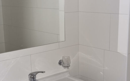 CADENAZZO – AFFITTASI APPARTAMENTO DI 2.5 LOCALI