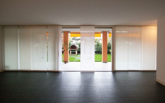 AGNO – AFFITTASI APPARTAMENTO DUPLEX DI 3.5 LOCALI