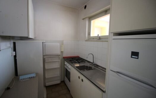 LUGANO – AFFITTASI APPARTAMENTO DI 2.5 LOCALI