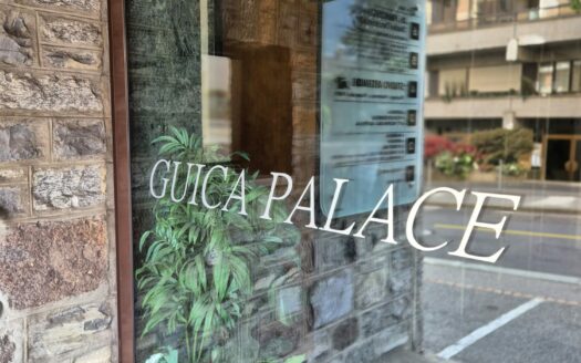 LUGANO CENTRO – AFFITTASI UFFICIO DI 4.5 LOCALI