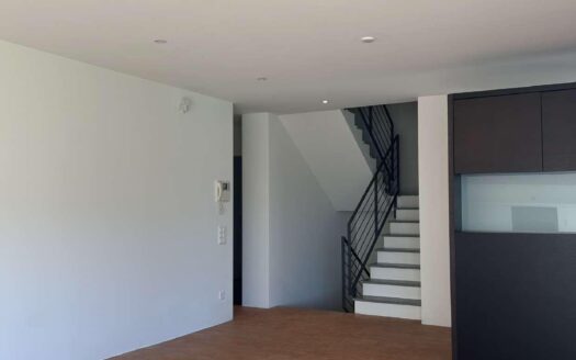 VICO MORCOTE – VENDESI VILLA UNIFAMILIARE DI 4.5 LOCALI CON VISTA PANORAMICA